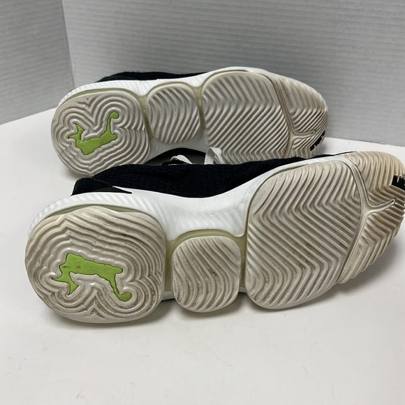 Nike LeBron 16 Low “Black Python” Men’s C1668-004 Size 10 - Picture 7 of 7